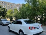 Volkswagen Jetta-7