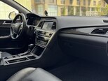 Hyundai Sonata-13