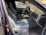 Porsche Cayenne-11