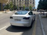 Tesla Model 3-7
