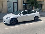 Tesla Model 3-5
