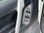Toyota Land Cruiser Prado-17