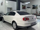 Volkswagen Passat-8
