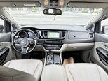 Kia Carnival-4