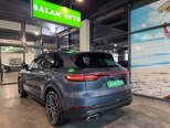 Porsche Cayenne-4