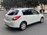 Nissan Tiida-5