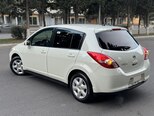 Nissan Tiida-12