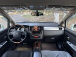 Nissan Tiida-13