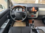 Nissan Tiida-14