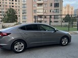 Hyundai Elantra-5