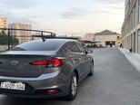 Hyundai Elantra-4