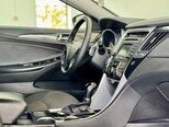 Hyundai Sonata-17