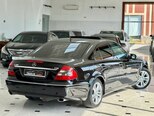Mercedes E 300 d-8