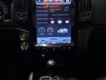Toyota Land Cruiser-7
