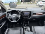 Mitsubishi Outlander-12