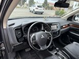 Mitsubishi Outlander-10