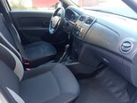 Renault Logan-15