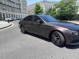 Mercedes E 220 d-12