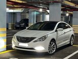 Hyundai Sonata-1