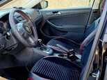 Volkswagen Jetta-9