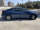 Hyundai Elantra-6