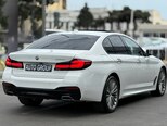 BMW 530e-10