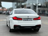 BMW 530e-7