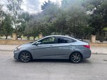 Hyundai Accent-17
