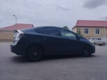 Toyota Prius-4
