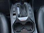 Hyundai Grand Santa Fe-11
