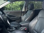 Hyundai Grand Santa Fe-6