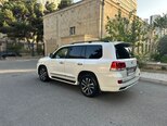 Toyota Land Cruiser-9