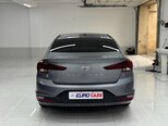 Hyundai Elantra-15