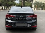 Hyundai Elantra-3