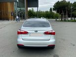 Kia Cerato-9