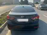 Hyundai Elantra-14
