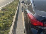 Hyundai Elantra-12