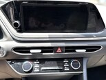 Hyundai Sonata-12