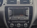 Volkswagen Jetta-6