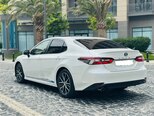 Toyota Camry-5