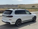BMW X7-10