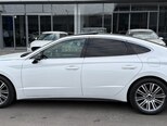 Hyundai Sonata-12