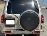 Mitsubishi Pajero-5
