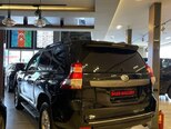 Toyota Land Cruiser Prado-5