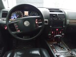 Volkswagen Touareg-8