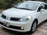 Nissan Tiida-5