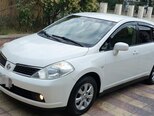 Nissan Tiida-10