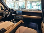 Land Rover Defender-10