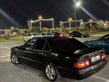 Mercedes E 280-2