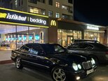Mercedes E 280-3